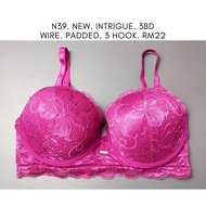 N39. INTRIGUE BRA 38D
