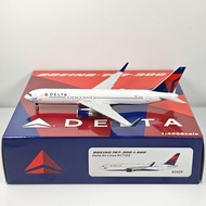 PandaModel 1: 400 PandaModel B767-300 N171DZ Normandy Landing 80 Years