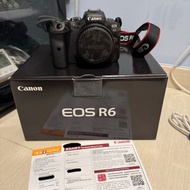 香港行貨 Canon EOS R6 3粒電池 2022年尾購入 full set 有盒 (不連圖中轉接環) / Canon EF 70-200mm f/2.8L IS II USM  70 200 2.8 小白二代 / 轉接環 Canon Mount Adapter EF-EOS R / 600ex rt 閃光燈 /外置電池盒  追星 人像 演唱會必備  r5 r8 1dx  5d 70d 80d 90d