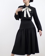 Hip yoke skirt กระโปรงเอวสูงตัดต่อระบาย