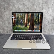 MacBook Air 13-inch M2 / 8-Core CPU / 10-Core GPU / 8GB Unified Memory / 1TB SSD