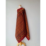 Silk Sarong 3-Shuttle Size 1x2 Meters Five-Color Lamp Pattern Red Background Code R2Q-119-MM3F89