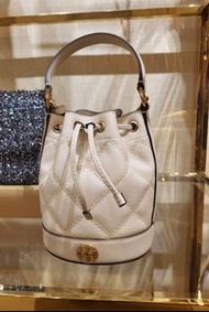 限時優惠 英國代購 英國outlet Tory Burch T Monogram Willa Mini Bucket bag 手拿包 小水桶 水桶包 迷你水桶包 Tote 返工 返學 旅行 斜咩袋 新