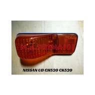 NISSAN UD CH520 CK520 FRONT DOOR LAMP