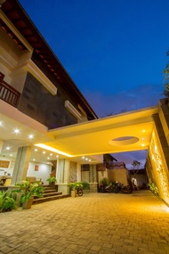 迪魯別墅水明漾套房飯店Delu Villas Suite Seminyak