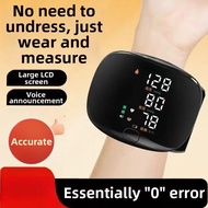 7 | Smart Health Monitoring Bracelet