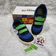 WAKAI KIDS X 50 YEARS SESAME STREET CHILDREN'S SHOES SIZE 34