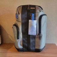 Tas Tumi Higgins Sling Bag