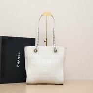 CHANEL 沙灘包購物包小號米色帆布晶片開銀扣肩背包