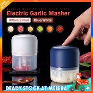 Electric Garlic Masher 900ml Manual Garlic Crusher Chopper Portable USB Charging Blend Garlic Chilli