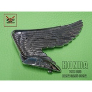 HONDA C92 C95 CA92 CA95 CB92 -- TOP WING HEADLIGHT VISOR // Logo Cap Chrome Plated