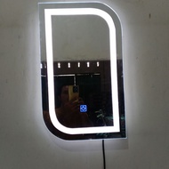 Selling M06LW5 MIRROR LED AESTHETIC TOUCHSCREEN UK 30X50 diamond model