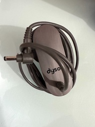 Dyson V10 V11 原廠充電器火牛 charger Dyson V10 V11 V12 V15岩用，香港行貨三腳插，電壓 30.45V 1.1A