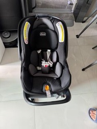 Chicco KeyFit 35 嬰兒汽車座椅和底座
