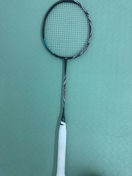 Yonex Astrox 100ZZ 羽毛球拍