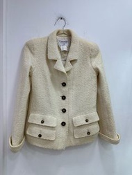 🧥Chanel 1995 Vintage white Jacket with black buckles JK size 36 香奈兒 Vintage 1995年 黑金紐扣 JK 白色外套 36碼
