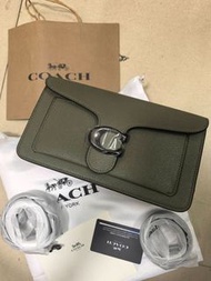 Coach Pillow Tabby 26 手袋