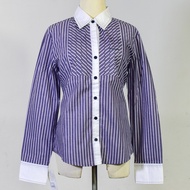 Stephanie เสื้อเชิ้ตทำงานลายริ้ว สีเทาแต่งขาว เนื้อผ้าคอตตอน เสื้อเชิ้ตหญิง เสื้อผ้าผญสวยๆ เสื้อแฟชั