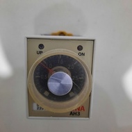 TIMER PUNA AH3 3SECOND 220VAC timer puna ah3 second hand