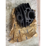 yamaha 80 cub Y80 Cylinder Block 100% Original - Made in JAPAN)