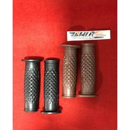 DAYTONA MODEL HAND GRIP