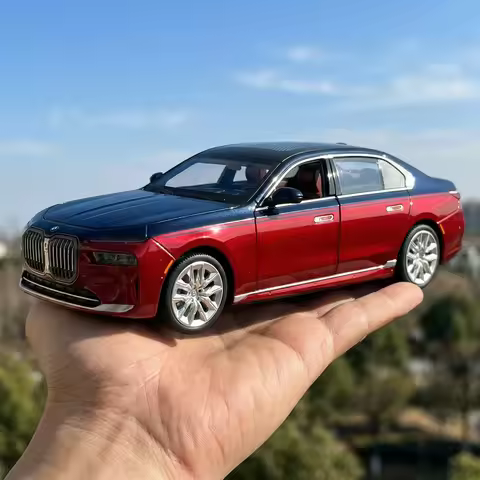 1:24 BMW 7 Series I7 G70 M6 GT3 M4 DTM CSL M4 V8 Alloy Metal Diecast Model Car High Simulation Home 