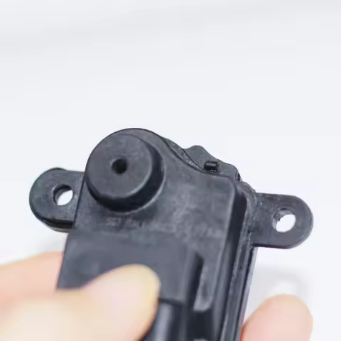 5ge810773B 5ge 810 773 B 5ge 810 773B Sciroc Fuel Tank Door Lock Motor Actuator Control Unit For VW 