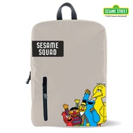 Bundanjai (หนังสือ) SST4 กระเป๋าเป้ Sesame Street Squad of five Backpack BP A175S Khaki W12xH17x5 5