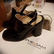 SOPHIE&amp;SAM 粗跟皮涼鞋