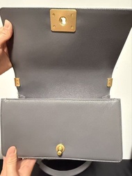 Chanel Boy Chanel 手袋 灰色