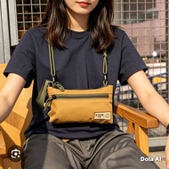 EIGER Selempang Pria Hitam Tas Selempang & Tas Bahu dengan tali hijau dua warna saku depan ritsletin