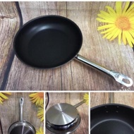 Fivestar 430 stainless steel 3-bottom non-stick pan 30cm Induction cooker pan, Insulated handle