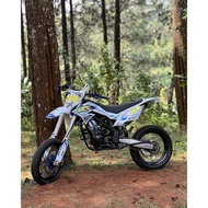 PRODUCT DECAL STIKER MOTOR KAWASAKI KLX DTRAKER GLOSSY KEREN BISA CUSTOM. variasi list dekal stiker 