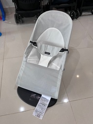 เปลโยก Babybjorn bouncer Baby sitter Second hand with Perfect condition