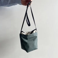 高機能尼龍船型側背包 撞色 鼠尾草綠x象牙白