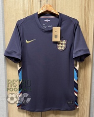 ใหม่ล่าสุด!! เสื้อฟุตบอลทีมชาติ อังกฤษ ยูโร 2024 Away ชุดเยือน [ 3A ] เกรดแฟนบอล สีกรมท่า เหมือนต้นฉบับ (รับประกันคุณภาพสินค้า)