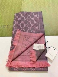 Gucci 頸巾