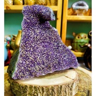 Amethyst cave/amethyst cave/amethyst cave/amethyst cluster/amethyst cluster/amethyst cluster