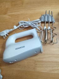 電動打蛋器  制作糕點好方便                   Kenwood hand mixer  95%新                少用閒置  新淨乾淨   實物拍攝          