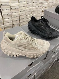 Balenciaga defender