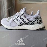 Sepatu Adidas Ultraboost 5 DNA Original 100% Size UK 7 Black White