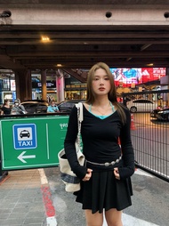 เสื้อยืดคอวี Herwear Bangkok Street Style ทรงสลิมฟิต ดีไซน์เก๋ไก๋ สำหรับผู้หญิง ฤดูใบไม้ผลิ 2024