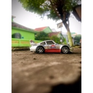 HOT WHEELS NISSAN PORSCHE 993 GT2 COSTUME