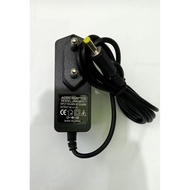 Omron 6 volt 1 ampere blood pressure monitoring adapter