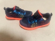 B1404167–BLU – Dr. Kong Footcare Limited