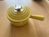 Le Creuset 琺瑯鑄鐵鍋單柄醬汁鐵鍋16cm（小熊鋼頭 鵝黃色）