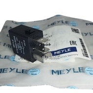 Fuel Pump Relay Mercedes-Benz : W168 W202 W203 W204 C208 A208 C209 A209 W210 W211 C219 W463 W220 W22