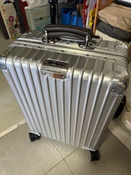 RIMOWA Classic Cabin suitcase luggage