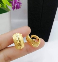 (1149) 10k gold auto clip earrings