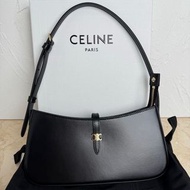 全新靚貨CELINE 黑色亮面小牛皮肩包 肩斜背包女款💡包裝齊全，原廠禮盒+防塵袋